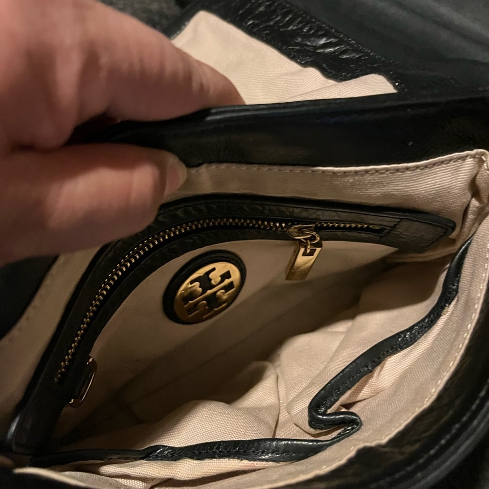 Tory Burch Black leather studded crossbody - Picture 9 of 13